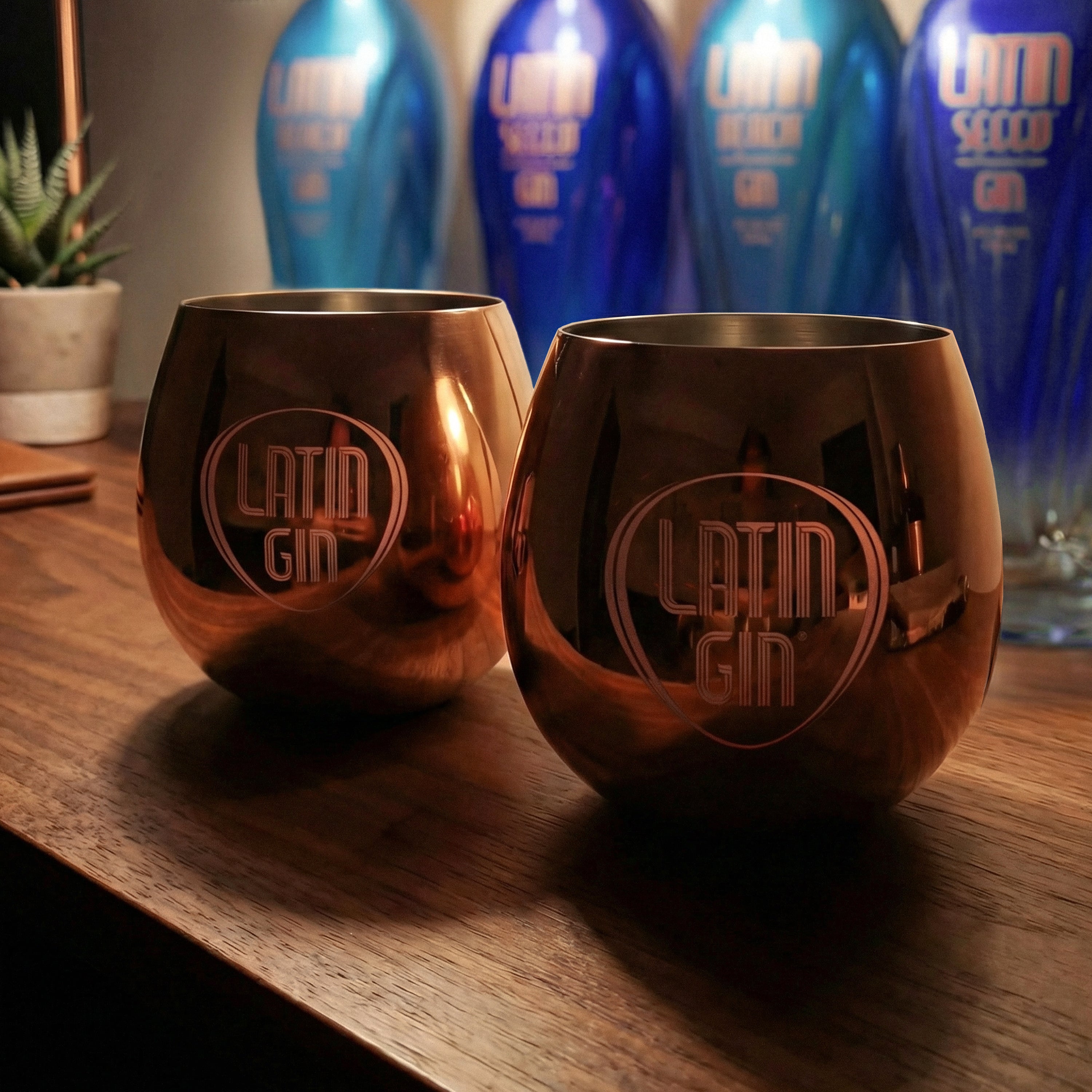 Stiellose Copa-Becher für lateinamerikanischen Gin – 2er-Set